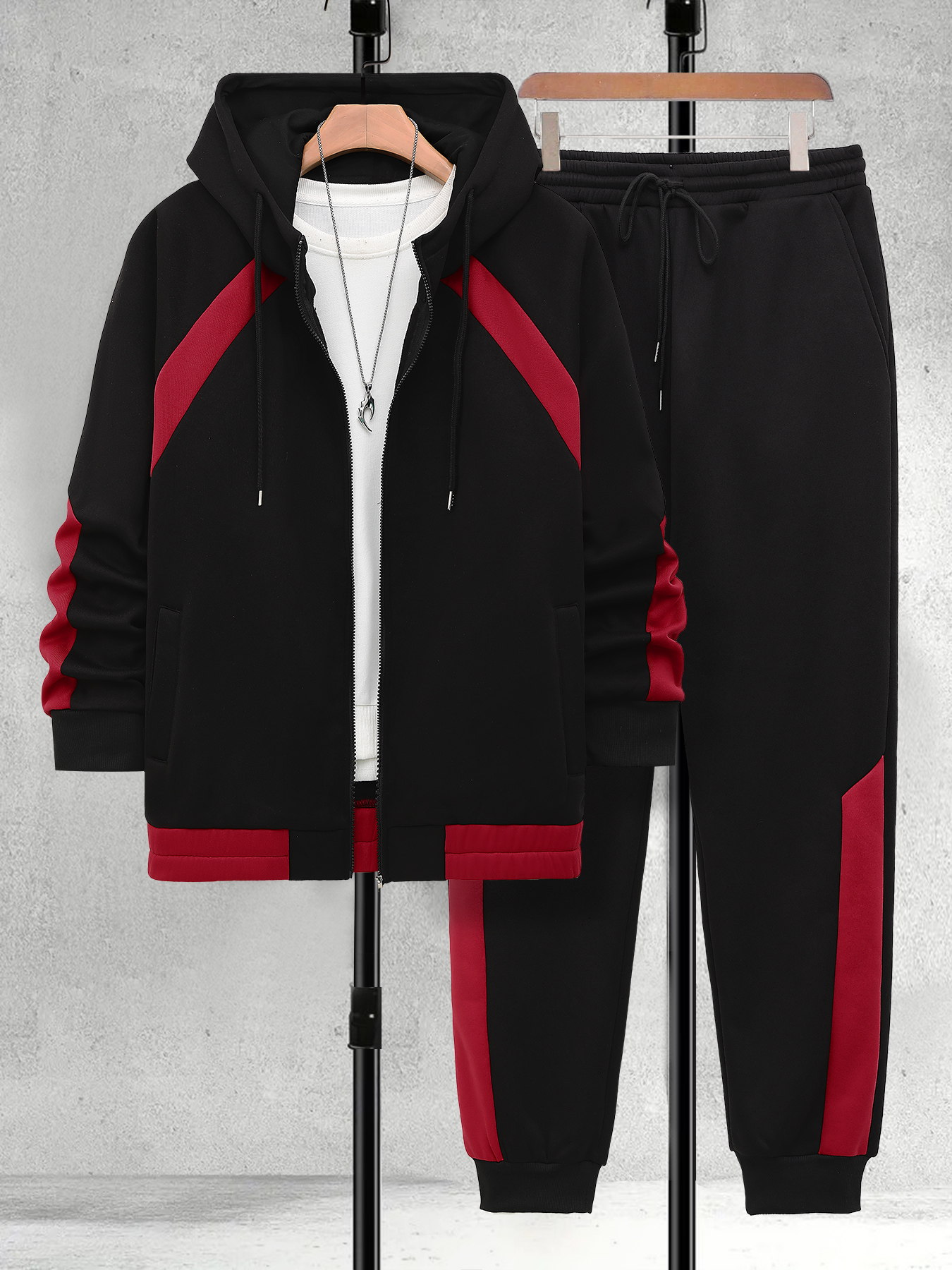 Winter Clothing Color - Men's Plus Size Black & Red